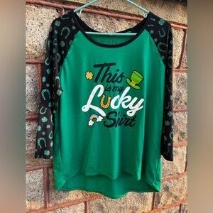 NWT wound up junior XL lucky st Patrick’s day shirt